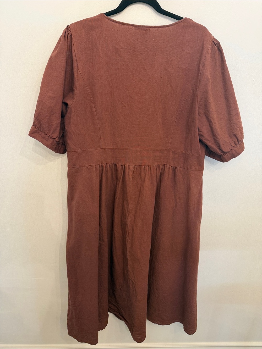 City Chic Wine Button-Front V-Neck Midi Dress - Picture 10 of 10